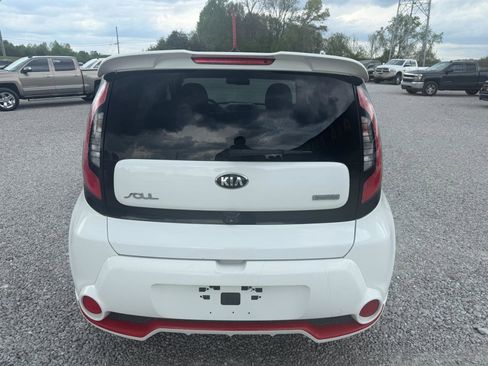 Used 2014 Kia Soul + image 4