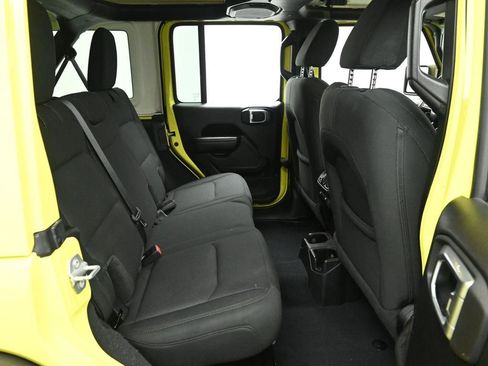 Used 2022 Jeep Wrangler Unlimited Sport image 18