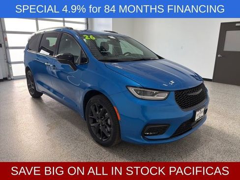 New 2026 Chrysler Pacifica Select w/ S Appearance Package image 2