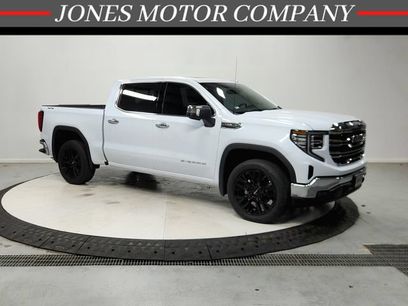New 2026 GMC Sierra 1500 SLT w/ SLT Convenience Package