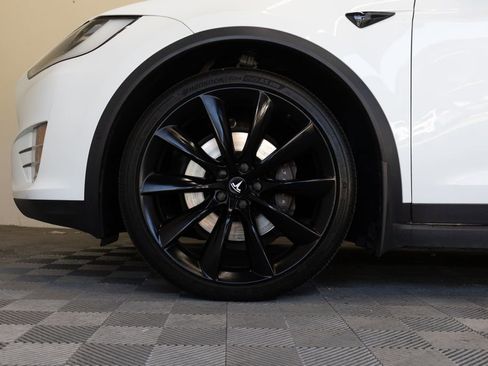 Used 2018 Tesla Model X 100D AWD/4WD image 9