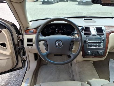 Used 2006 Cadillac DTS FWD image 14