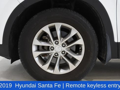 Used 2019 Hyundai Santa Fe SE FWD image 6