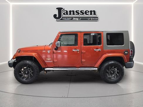 Used 2009 Jeep Wrangler Unlimited Sahara w/ Mopar Chrome Edition Group image 2