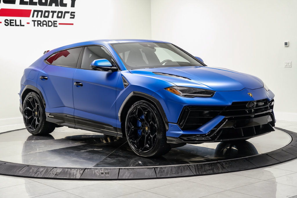 Used 2023 Lamborghini Urus Performante AWD/4WD image 3
