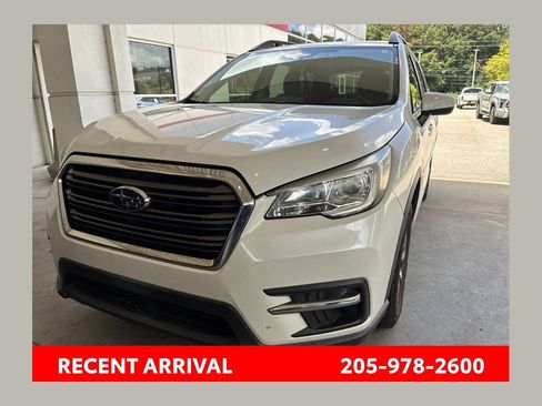 Used 2020 Subaru Ascent Premium w/ Convenience Package AWD/4WD image 1