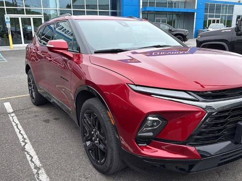 Used 2023 Chevrolet Blazer RS w/ LPO, Floor Liner Package AWD/4WD image 2