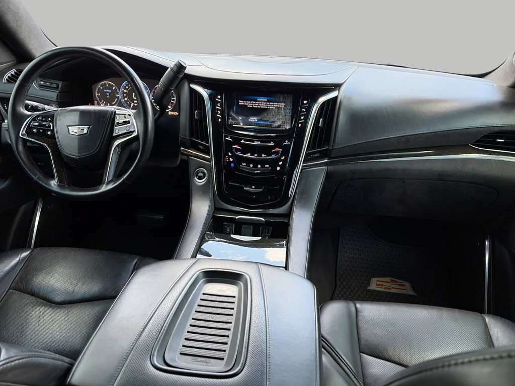 Used 2015 Cadillac Escalade Platinum AWD/4WD image 10