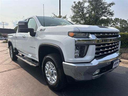 Used 2020 Chevrolet Silverado 2500 LTZ w/ LTZ Plus Package AWD/4WD image 7