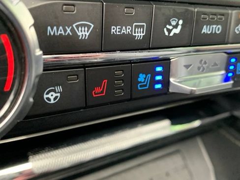 Used 2023 Ford F150 Lariat w/ Equipment Group 502A High AWD/4WD image 21