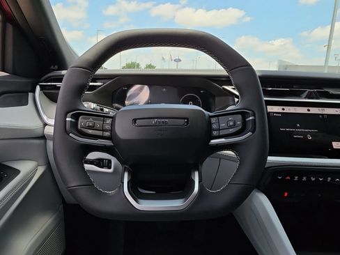 New 2026 Jeep Cherokee Laredo AWD/4WD image 19