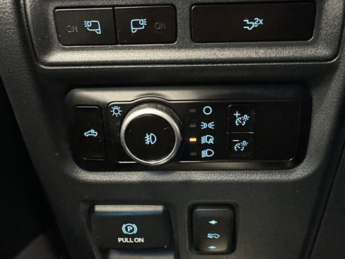 Used 2023 Ford F150 Lariat w/ Equipment Group 502A High image 21