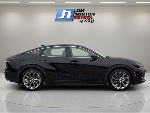 Used 2026 Toyota Crown w/ Advanced Technology Package AWD/4WD image 4