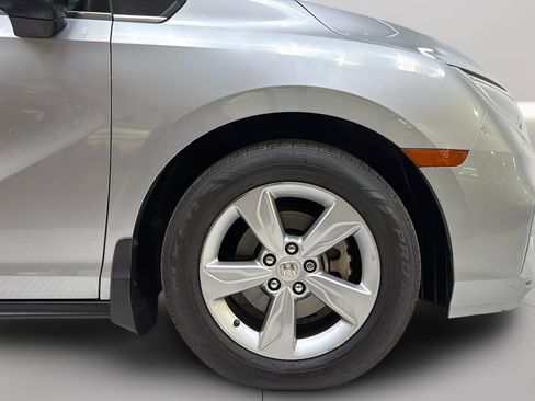 Used 2018 Honda Odyssey EX image 34
