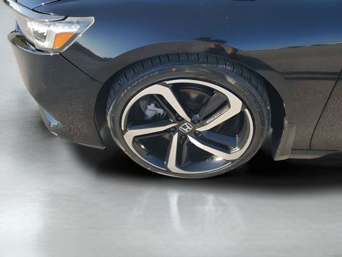 Used 2021 Honda Accord Sport image 18
