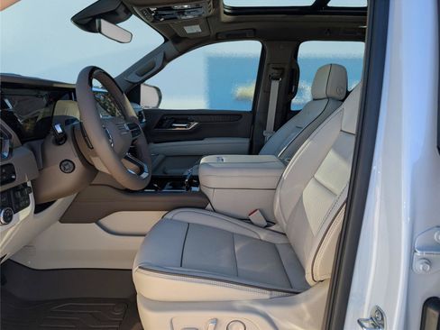 Used 2026 GMC Yukon XL Denali w/ Advanced Technology Package RWD image 20