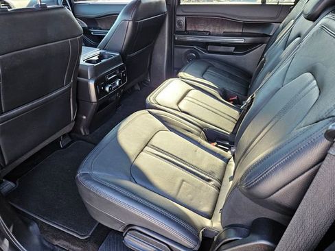 Used 2019 Ford Expedition Max Limited image 10
