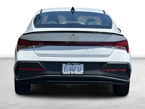 Certified 2025 Hyundai Elantra Sport FWD image 6