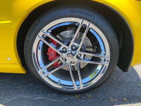 Used 2007 Chevrolet Corvette Z06 w/ Preferred Equipment Group RWD image 37