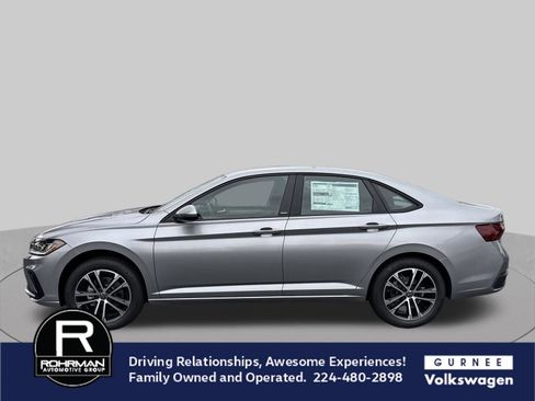 Used 2026 Volkswagen Jetta Sport FWD image 5