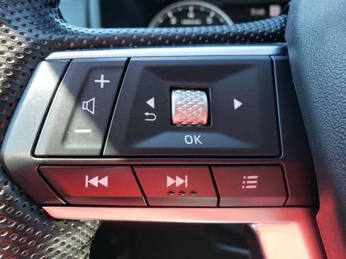 Used 2023 Mitsubishi Outlander SE AWD/4WD image 22