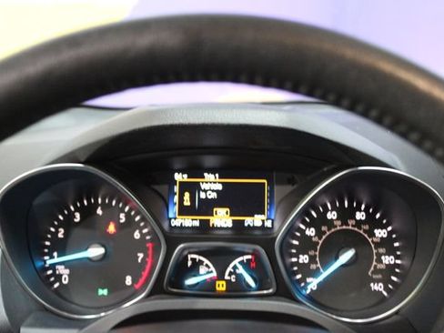Used 2018 Ford Escape Titanium w/ Ford Safe & Smart Package AWD/4WD image 18