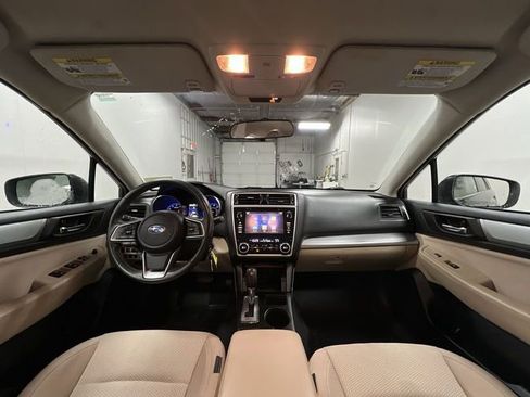 Used 2018 Subaru Outback 2.5i Premium image 18