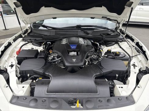 Used 2015 Maserati Ghibli S Q4 AWD/4WD image 12