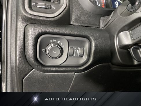 Used 2020 RAM 3500 Tradesman image 23