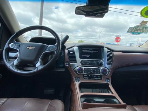 Used 2016 Chevrolet Suburban LTZ image 10