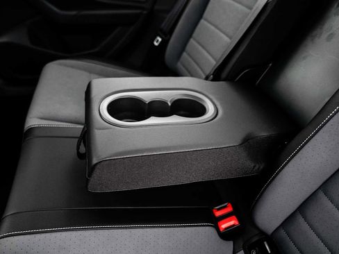 New 2026 Volkswagen Jetta SE image 36