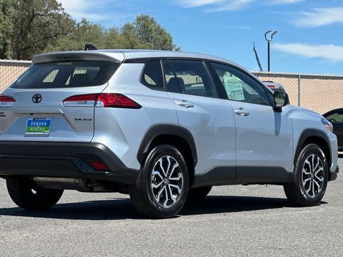 Used 2025 Toyota Corolla Cross AWD Hybrid image 3
