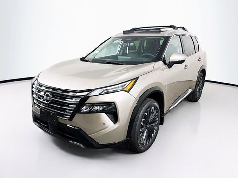 New 2026 Nissan Rogue Platinum image 3