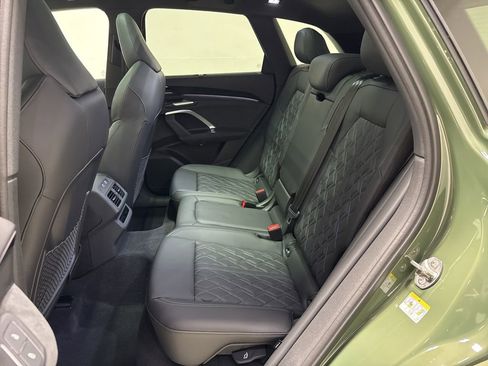 Used 2025 Audi SQ5 Premium Plus image 32