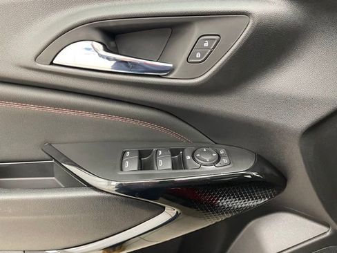 New 2026 Chevrolet Trax RS w/ Sunroof Package FWD image 11