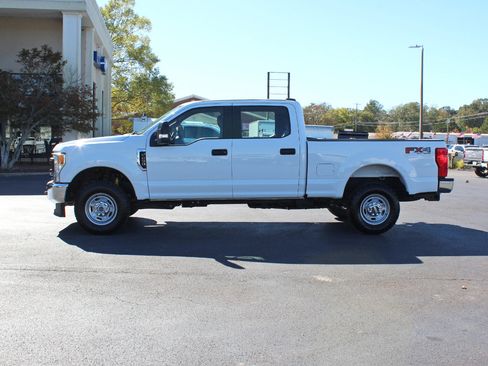 Used 2022 Ford F250 XL w/ Power Equipment Group image 10