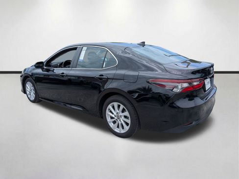 Used 2024 Toyota Camry LE FWD image 6