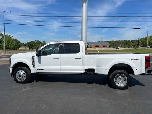 Used 2024 Ford F450 Lariat w/ Lariat Ultimate Package AWD/4WD image 8