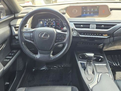 Used 2019 Lexus UX 200 w/ Premium Package FWD image 11