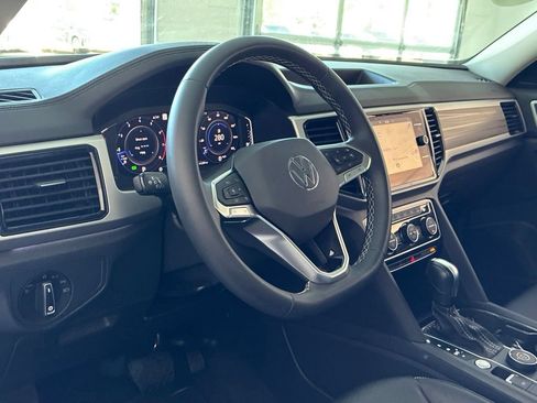 Used 2023 Volkswagen Atlas SEL AWD/4WD image 15