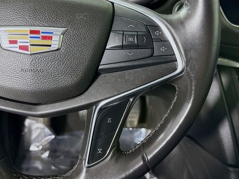 Used 2017 Cadillac XT5 Luxury image 15