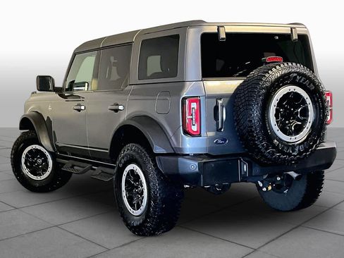 Used 2024 Ford Bronco Outer Banks w/ Sasquatch Package AWD/4WD image 12