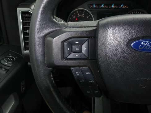 Used 2019 Ford F150 XLT w/ Equipment Group 302A Luxury AWD/4WD image 21