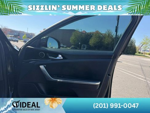 Used 2019 Kia Stinger RWD image 23