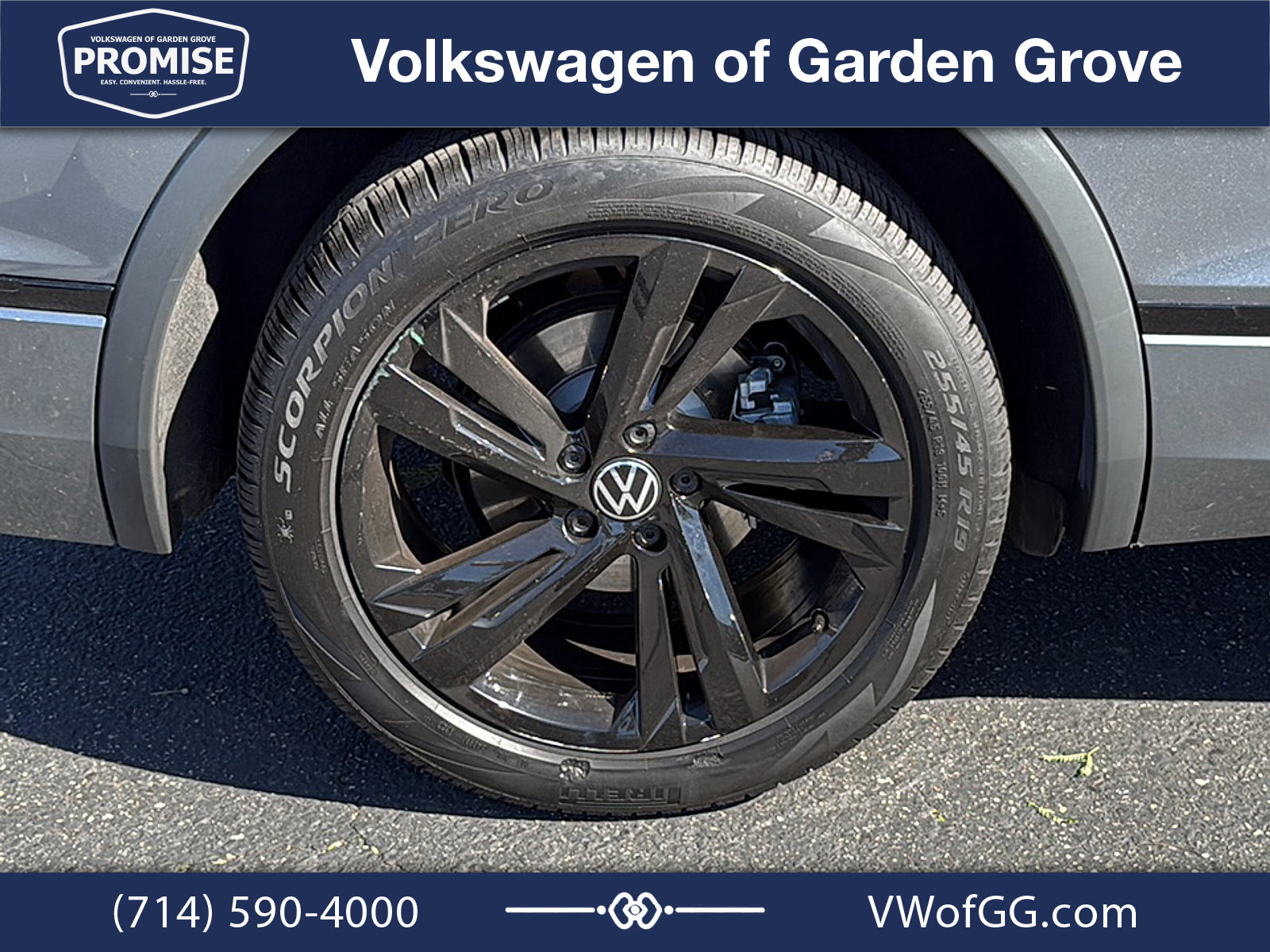Used 2023 Volkswagen Tiguan SE R-Line FWD image 10