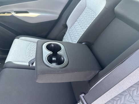 Used 2024 Chevrolet Equinox LS w/ Sport Edition FWD image 10