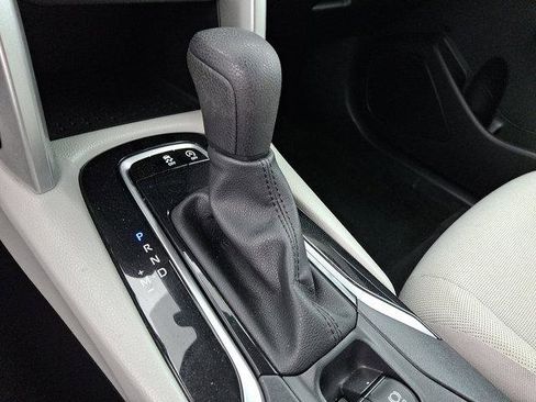 Certified 2022 Toyota Corolla Cross L image 15