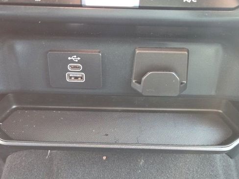 Used 2025 Ford F150 XLT w/ Equipment Group 301A Standard image 32