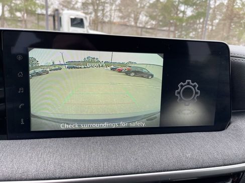 Used 2025 Nissan Kicks SV image 11