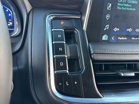 Used 2024 Chevrolet Tahoe Z71 w/ Luxury Package image 29